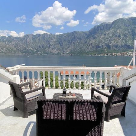 Lux Boka Sea View Apartment コトル エクステリア 写真